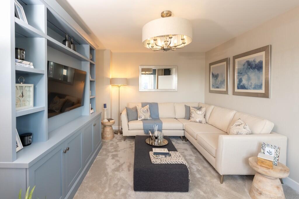 4 bed property in Morinsbury Road, Bedford